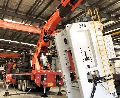 云梦提升工作效率，选择优质折臂吊租赁服务