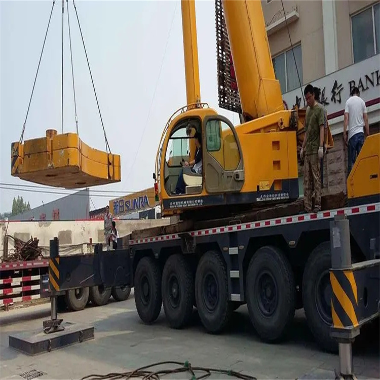 云梦当地吊车出租|机器吊装|75吨|工厂搬迁服务